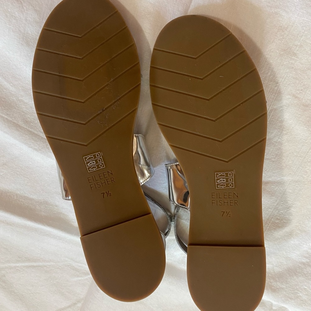 🆕NWOB Eileen Fisher Silver Mirror Metallic Cici Strappy Leather Sandals Size7.5 - Picture 7 of 7